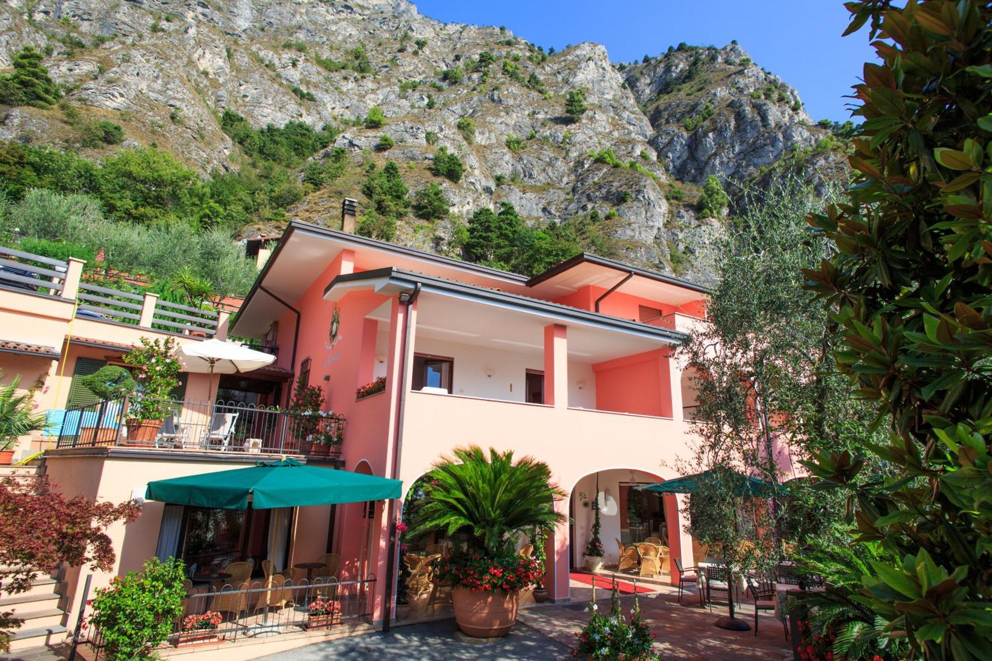 Hotel La Gardenia & Villa Oleandra Limone sul Garda Chambre photo